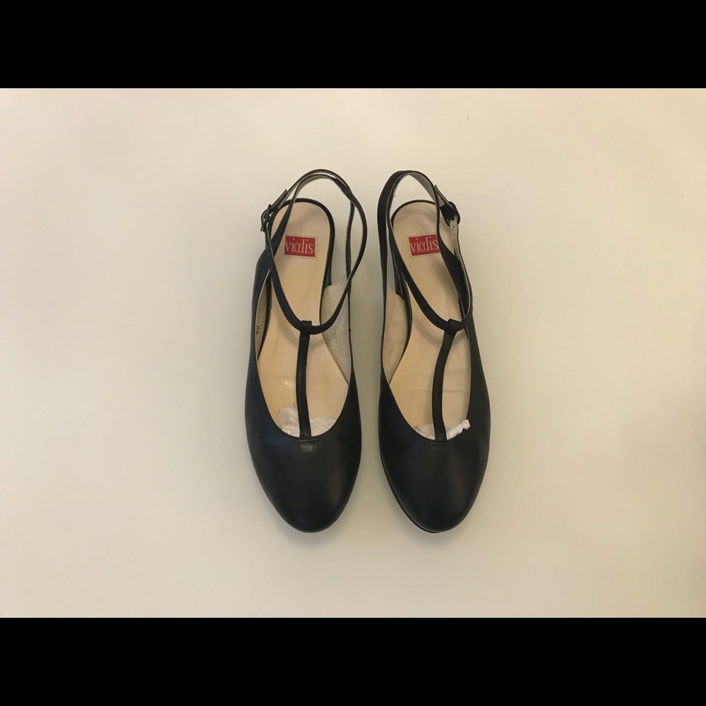 Vialis t-strap ballet flats Size 40